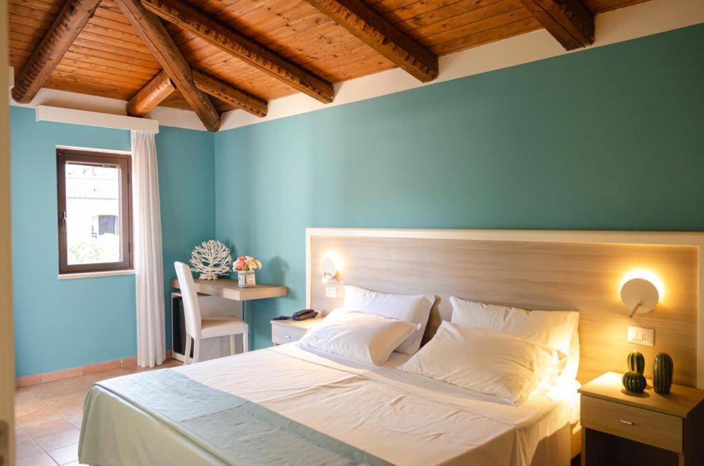 Costa Degli Dei Resort Capo Vaticano Εξωτερικό φωτογραφία